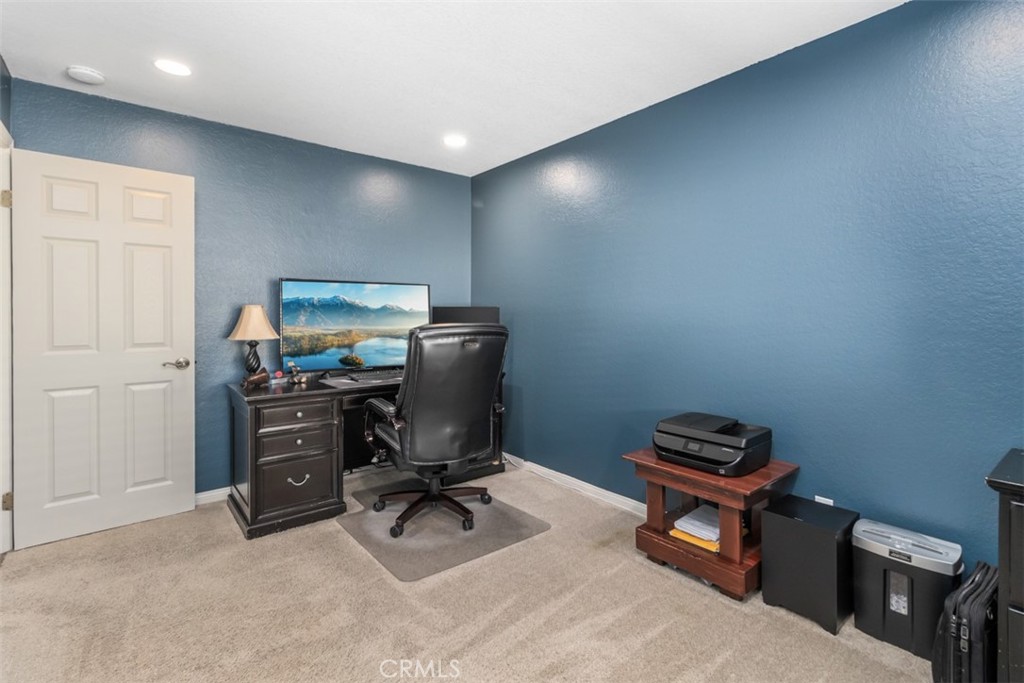 27432 Pinavete Mission Viejo, CA 92691 - Photo 25 of 37 a view of workspace with workspace