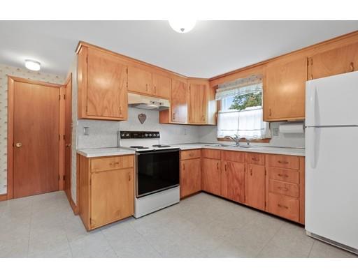 27 Winslow Road Beverly, MA 01915 - Photo 6 of 29 Gallery Image 6