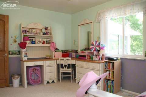 1408 Reid Road Flint, MI 48507 - Photo 16 of 20 20436083-15.JPG