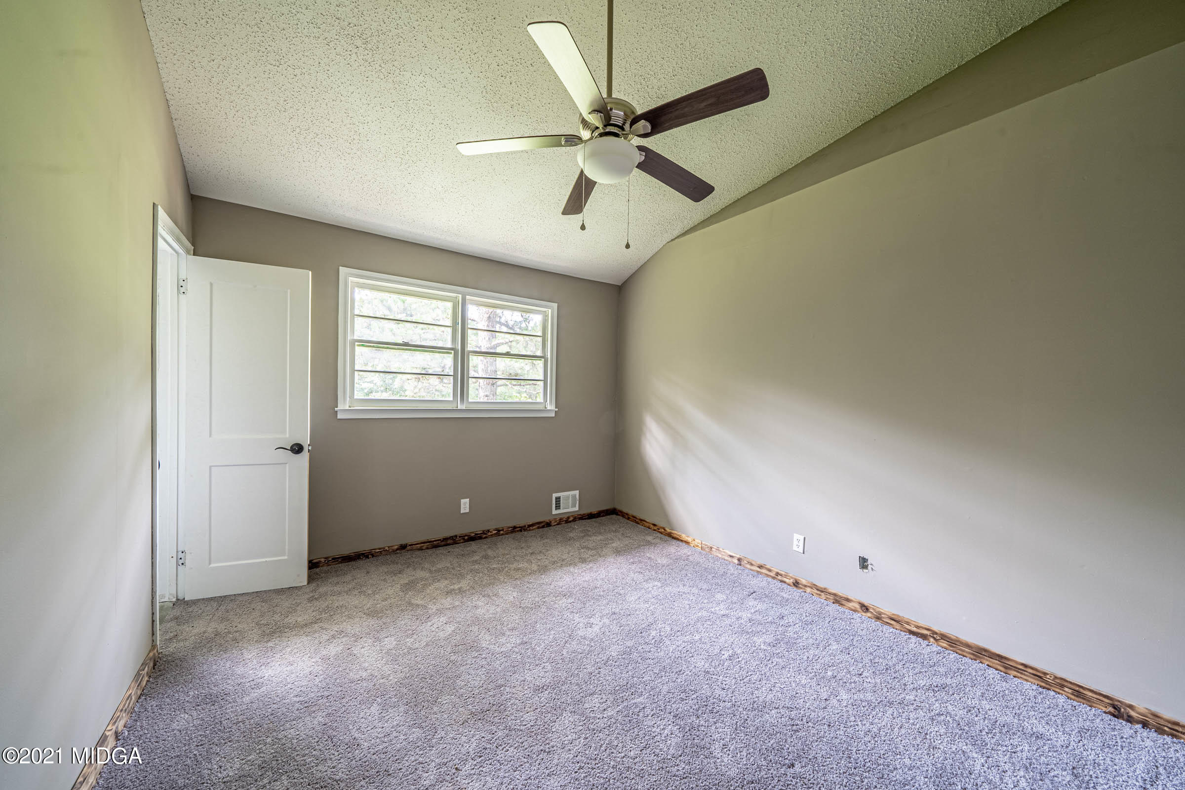 131 Candler Road Gray, GA 31032 - Photo 19 of 32 131 Candler--24