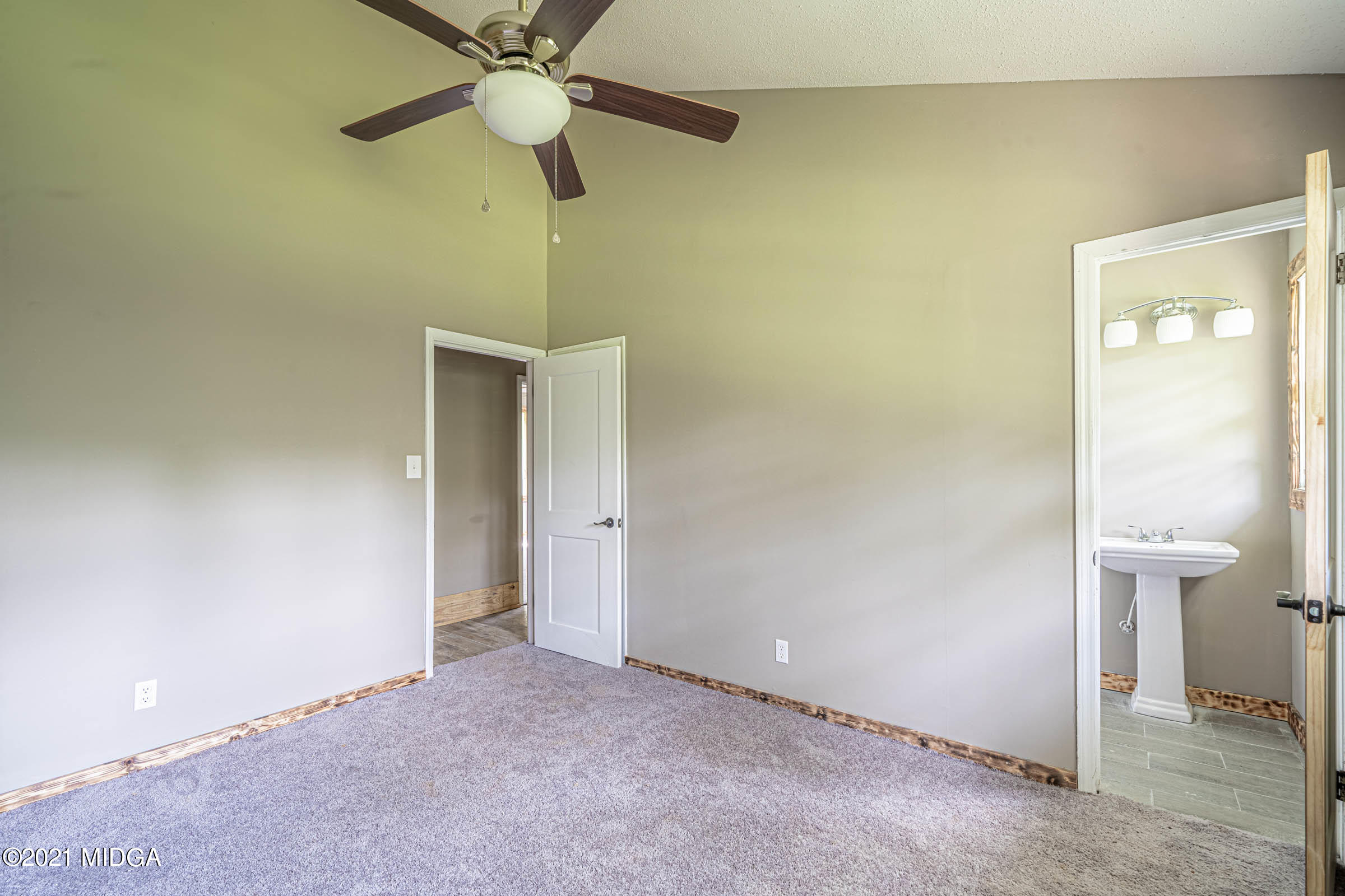 131 Candler Road Gray, GA 31032 - Photo 20 of 32 131 Candler--25