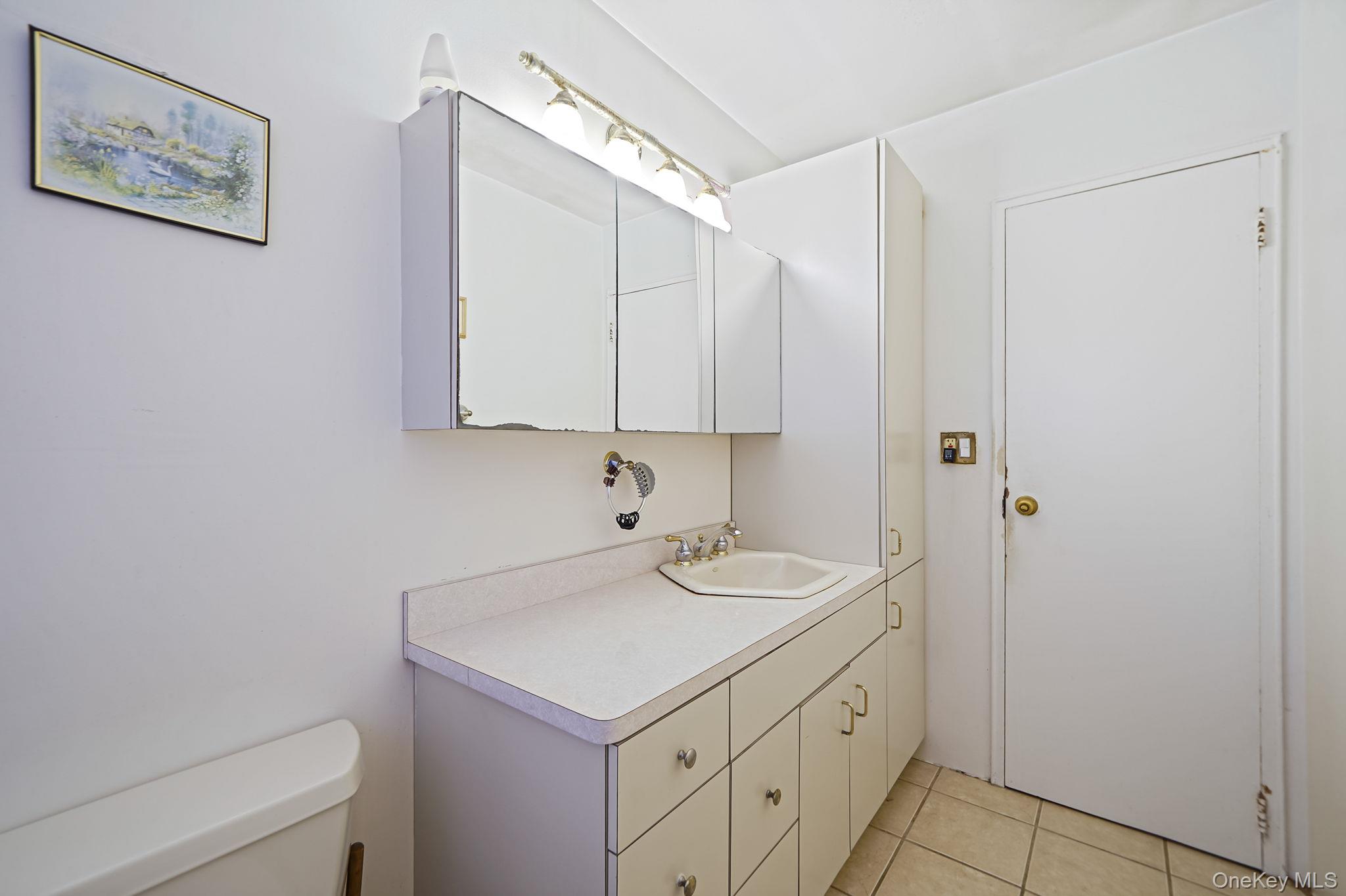 2771 Pond Road Ronkonkoma, NY 11779 - Photo 18 of 22