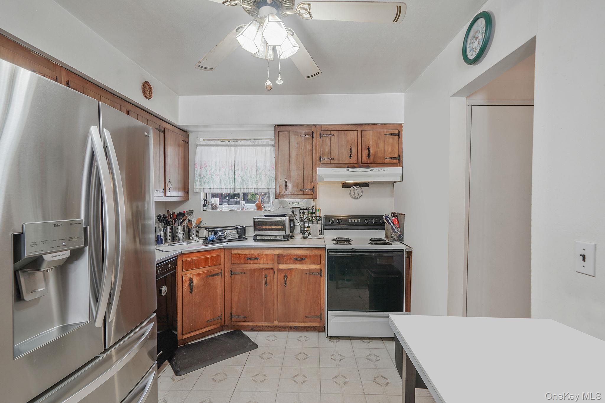 2771 Pond Road Ronkonkoma, NY 11779 - Photo 8 of 22 Wood cabinetry
