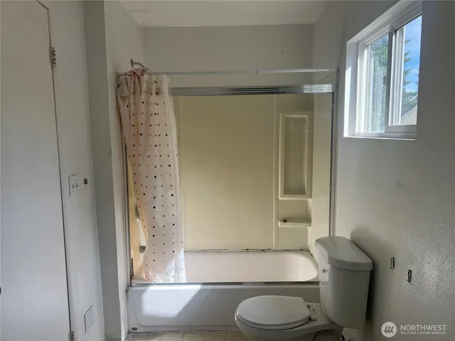 $399,000 | 821 Thomas Street Southwest, Olympia, WA 98502