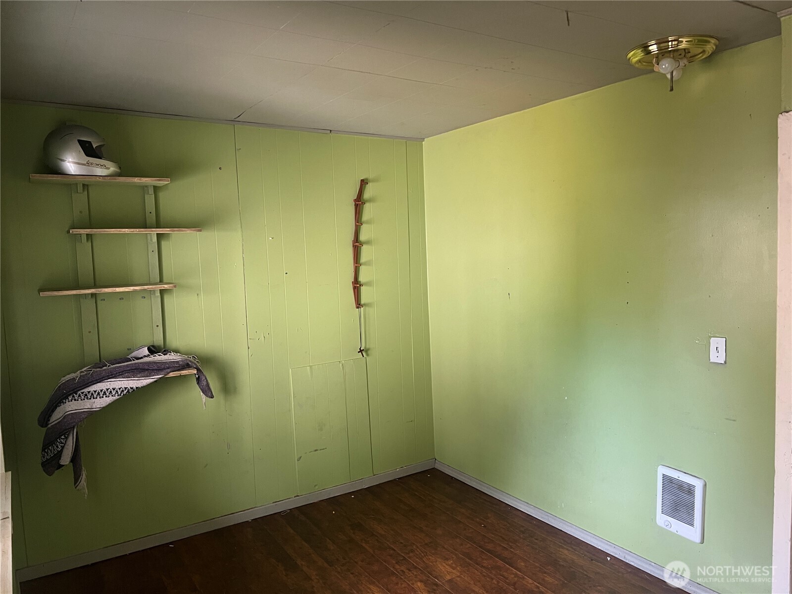 821 Thomas Street Southwest Olympia, WA 98502 - Photo 12 of 13