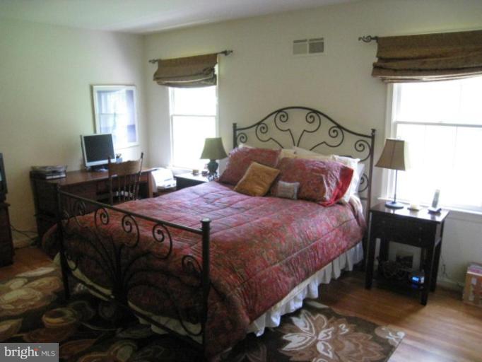 8609 Atwell Road Potomac, MD 20854 - Photo 11 of 22 Bedroom 3 or Master Bedroom 1