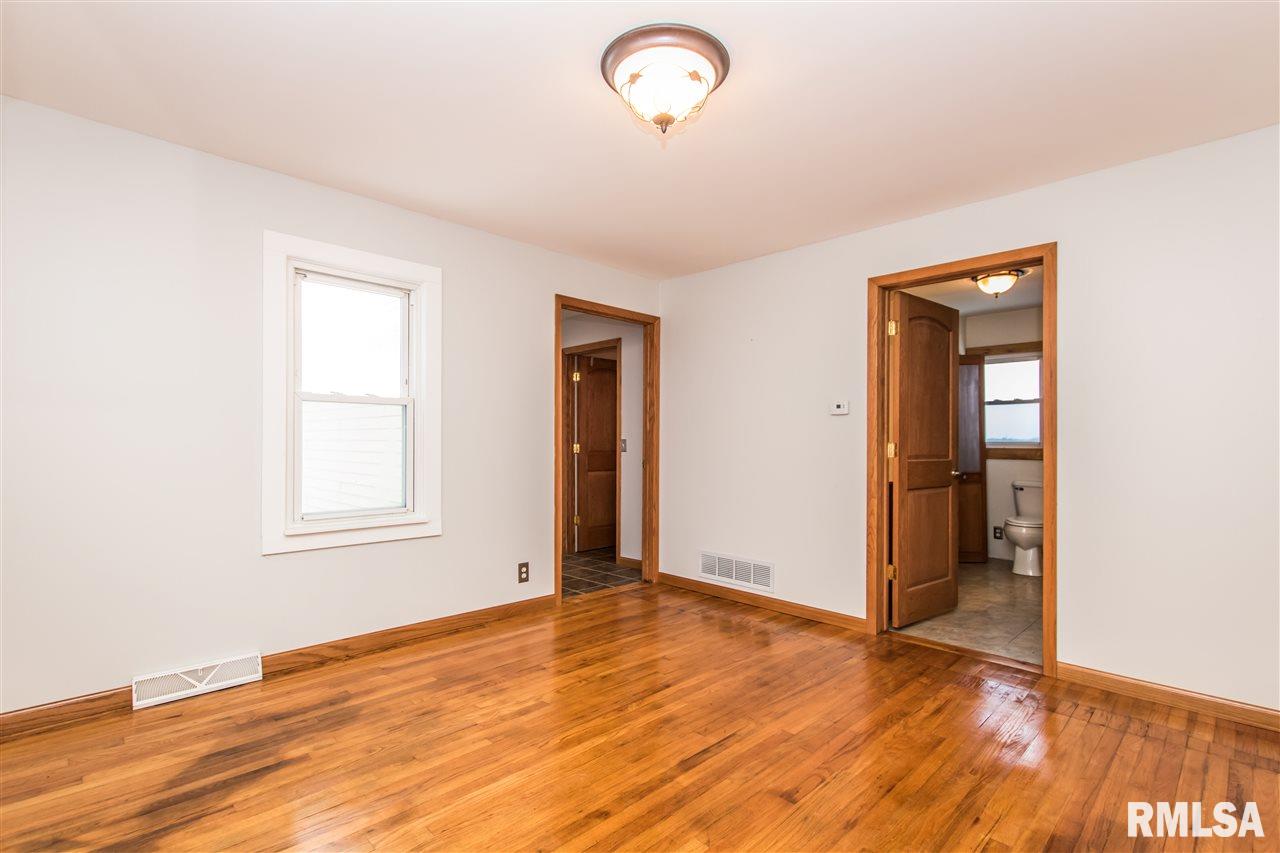 10231 West Farmington Road Hanna City, IL 61536 - Photo 11 of 31 Gallery Image 11