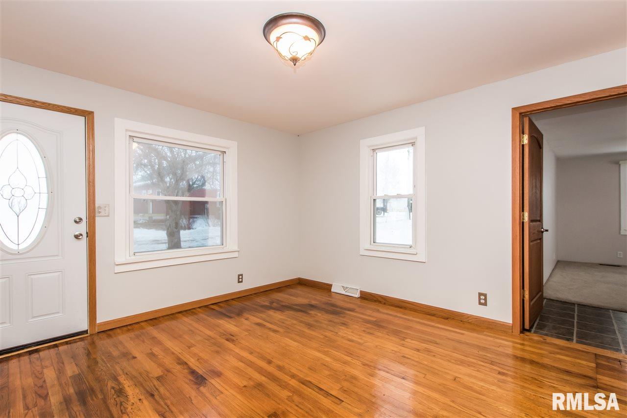 10231 West Farmington Road Hanna City, IL 61536 - Photo 12 of 31 Gallery Image 12