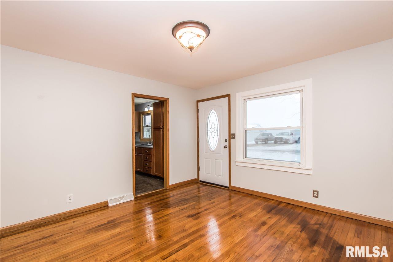 10231 West Farmington Road Hanna City, IL 61536 - Photo 13 of 31 Gallery Image 13