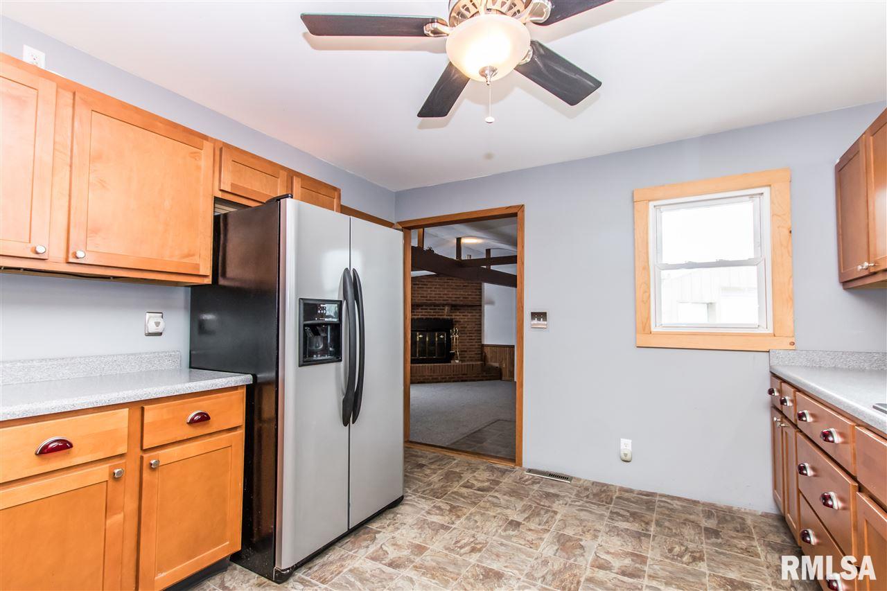 10231 West Farmington Road Hanna City, IL 61536 - Photo 8 of 31 Gallery Image 8