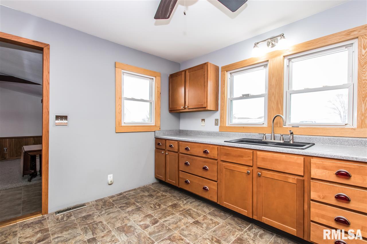10231 West Farmington Road Hanna City, IL 61536 - Photo 9 of 31 Gallery Image 9