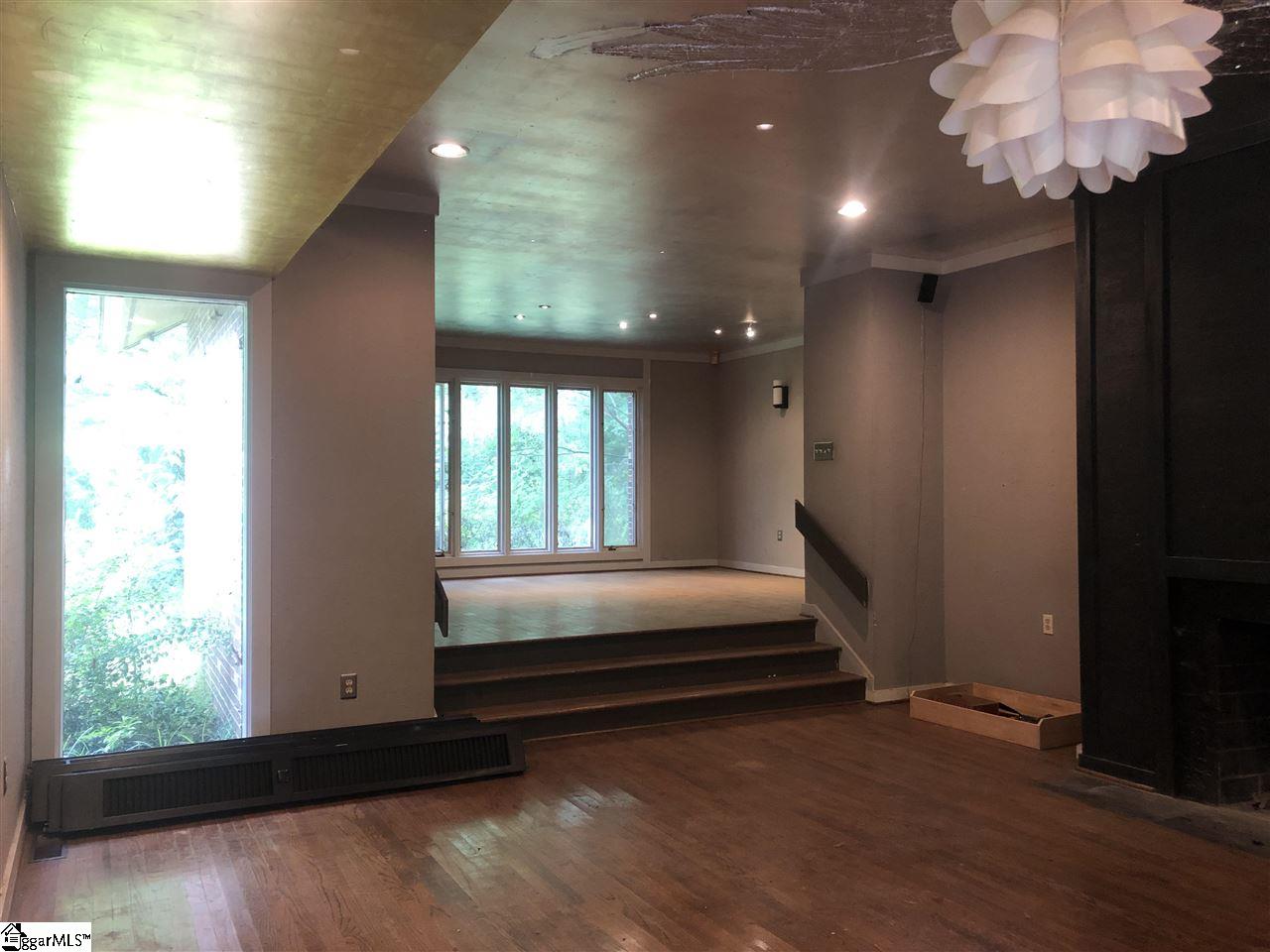 106 Raven Road Greenville, SC 29615 - Photo 8 of 9