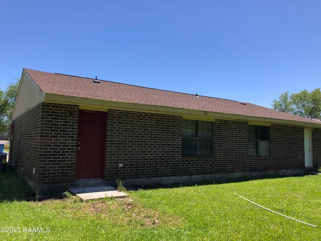 $900 | 413 Knollwood Circle, Unit B, Lafayette, LA 70506