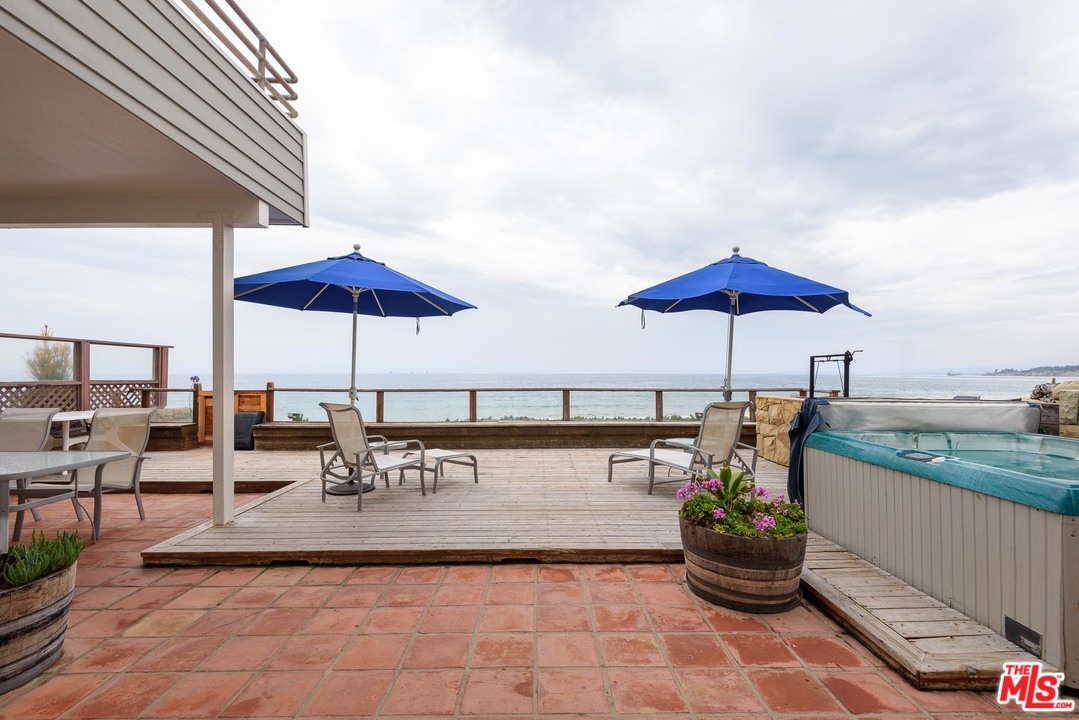 8 Rincon Point Lane Carpinteria, CA 93013 - Photo 19 of 30 Gallery Image 19