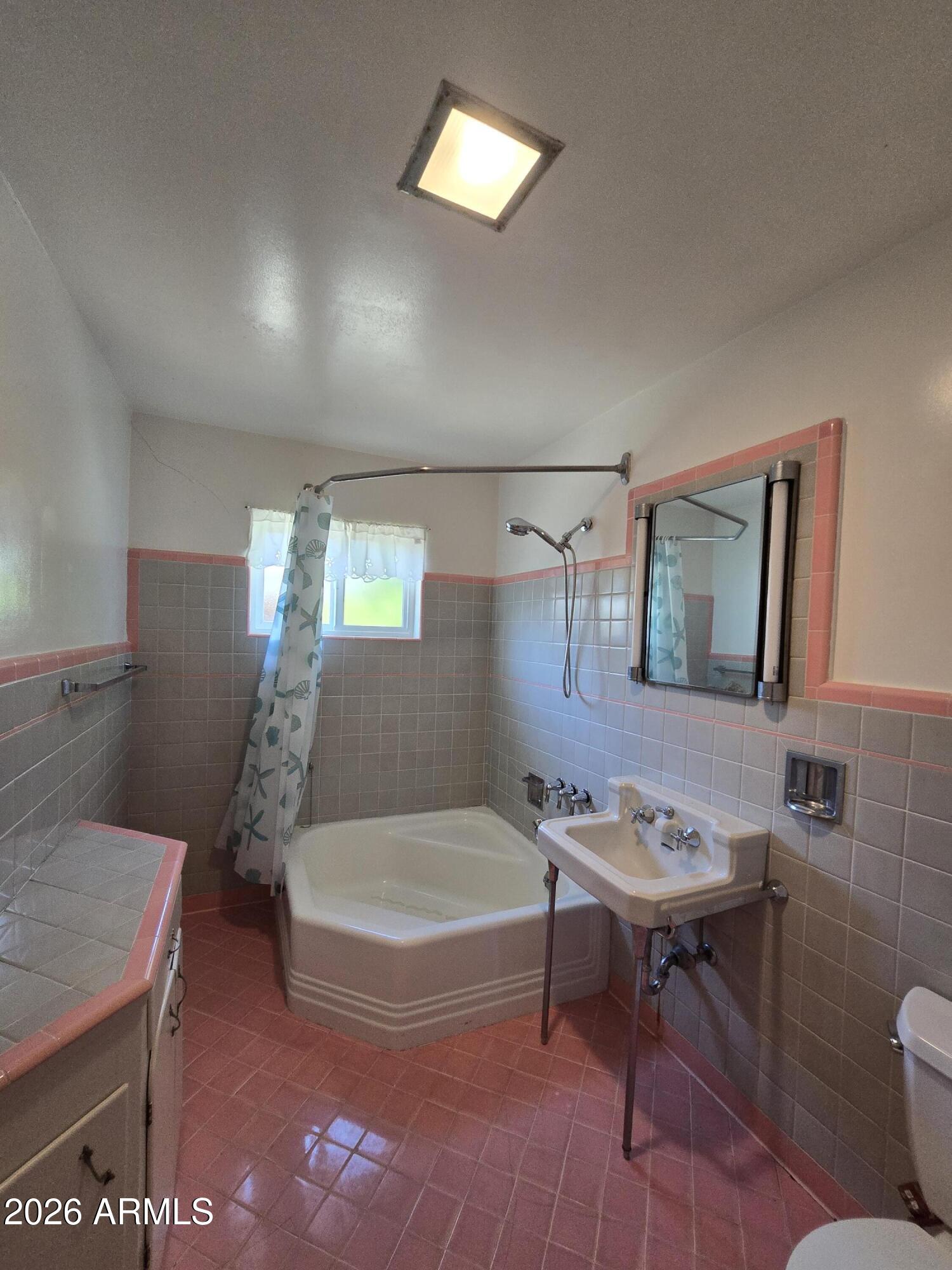 1307 West Thomas Road Phoenix, AZ 85007 - Photo 15 of 20 15