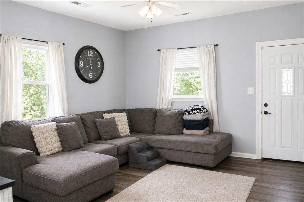 220 West 6th Street Cameron, MO 64429 - Photo 2 of 11