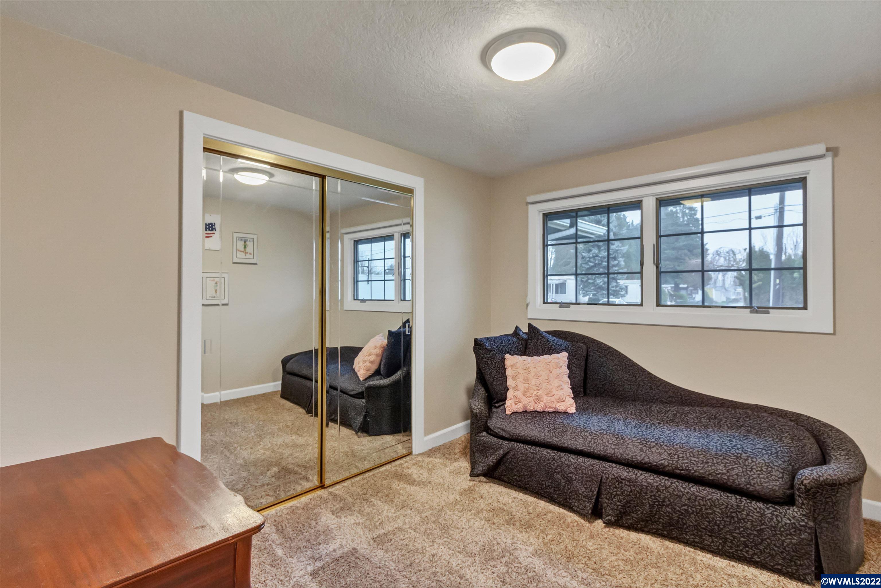 150 Edwards Road South Monmouth, OR 97361 - Photo 18 of 39 a living room with furniture