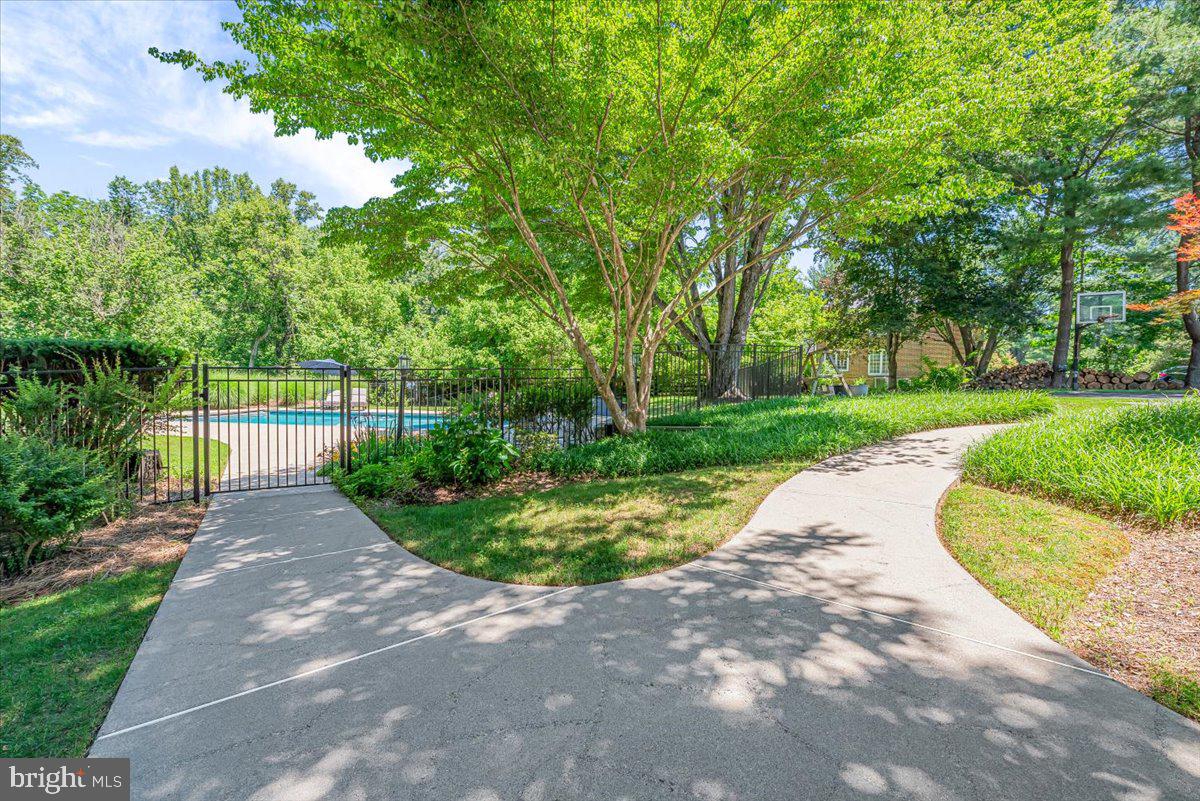 12324 Rivers Edge Drive Potomac, MD 20854 - Photo 59 of 74