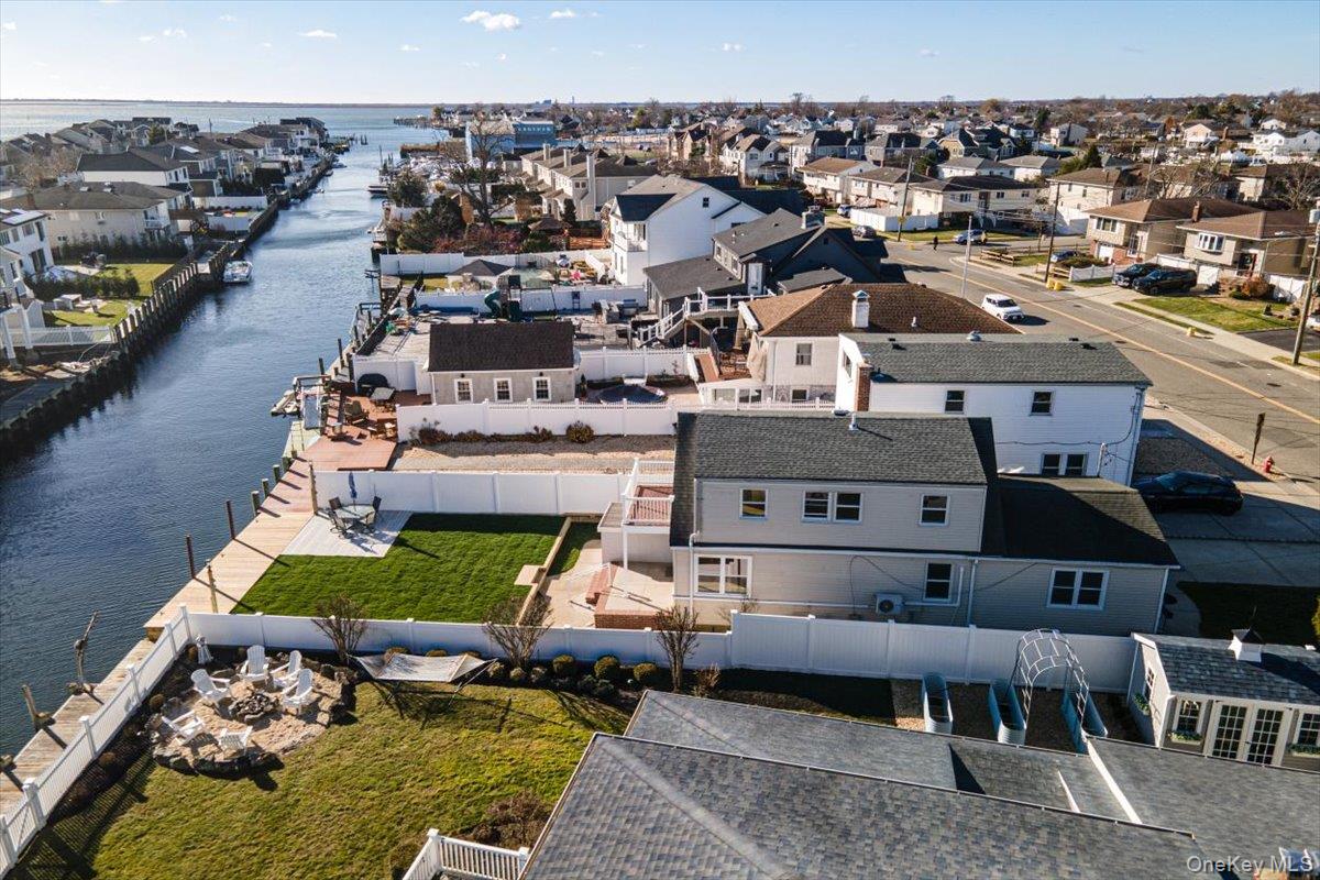 55 Alhambra Road Massapequa, NY 11758 - Photo 4 of 38