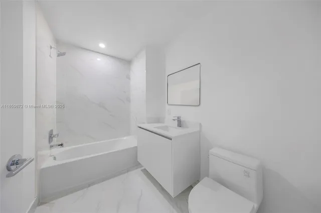 $1,750,000 | 700 Northeast 24th Street, Unit 2306, Miami, FL 33137