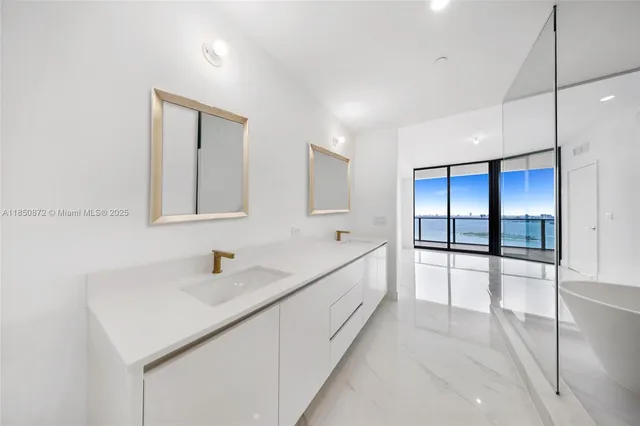 $1,750,000 | 700 Northeast 24th Street, Unit 2306, Miami, FL 33137