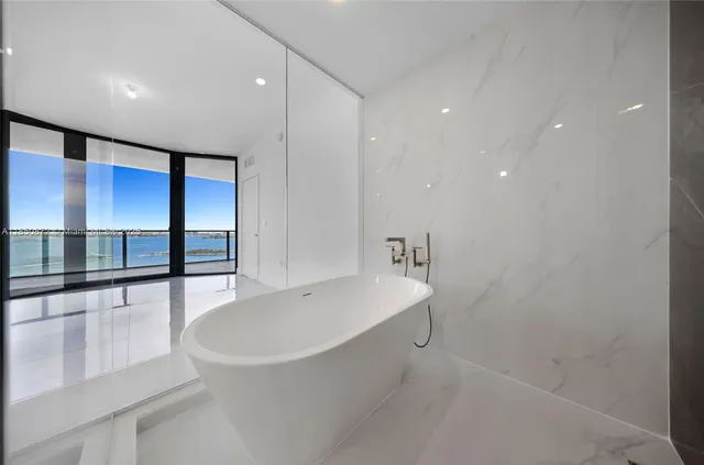 $1,750,000 | 700 Northeast 24th Street, Unit 2306, Miami, FL 33137