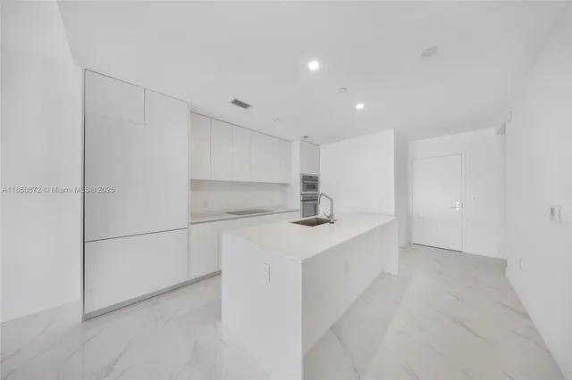 $1,750,000 | 700 Northeast 24th Street, Unit 2306, Miami, FL 33137