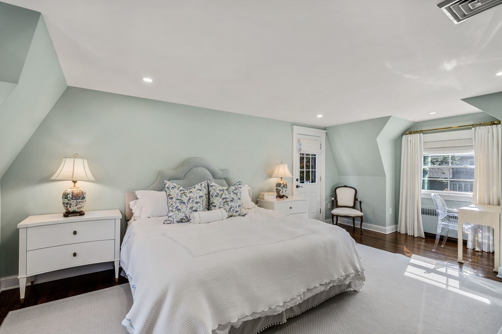 1 Thompson Road Marblehead, MA 01945 - Photo 23 of 42