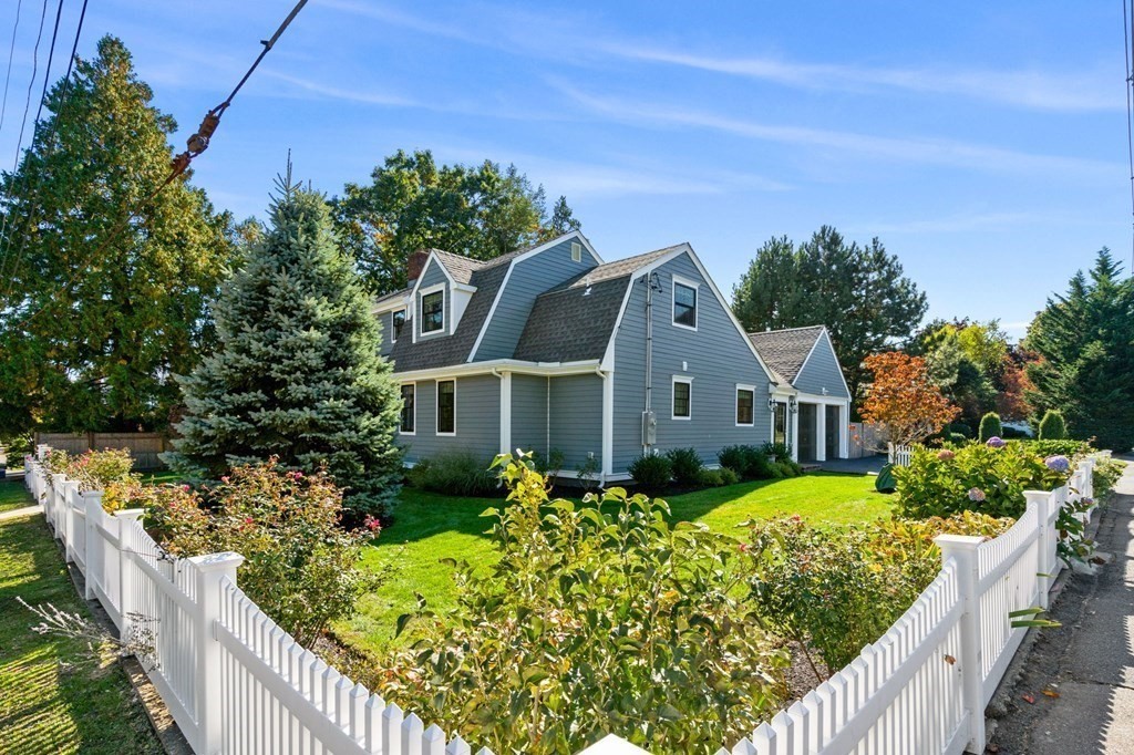 1 Thompson Road Marblehead, MA 01945 - Photo 35 of 42