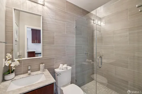 $2,395,000 | 686 19th Avenue, San Francisco, CA 94121