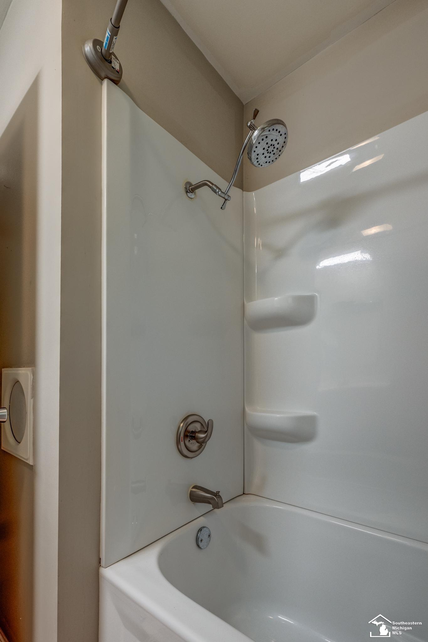 8870 Dixon Road Monroe, MI 48161 - Photo 29 of 45
