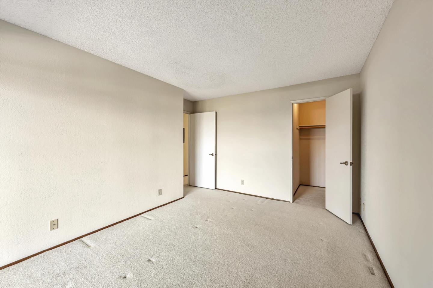 459 Roberts Road Pacifica, CA 94044 - Photo 31 of 50 an empty room with a natural light