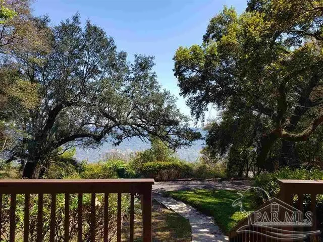 $2,495 | 6446 Rosaflora Lane, Pensacola, FL 32504