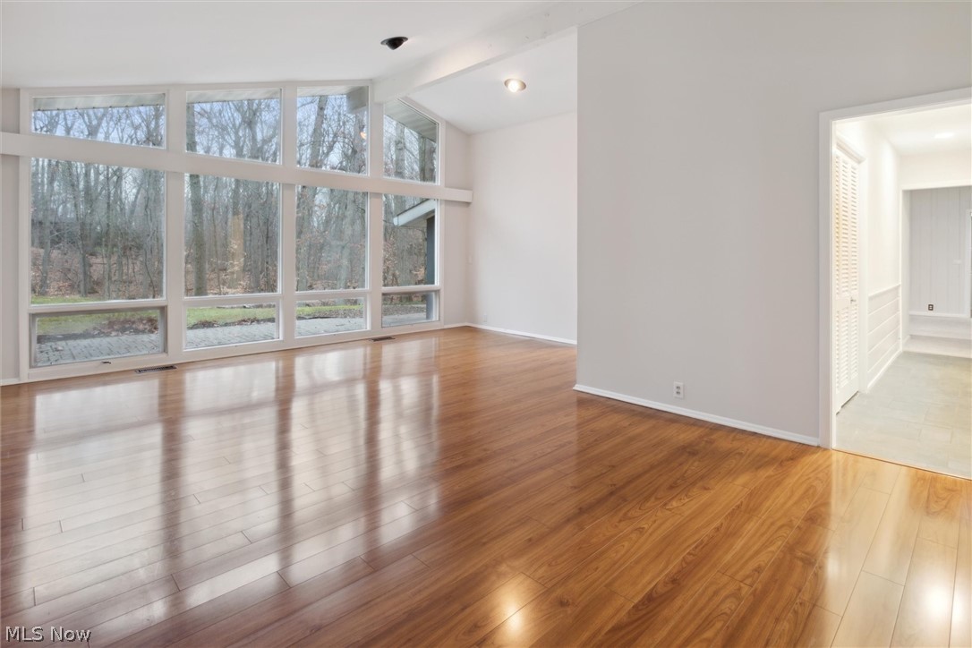 19482 Albion Road Strongsville, OH 44149 - Photo 16 of 31 Gallery Image 16