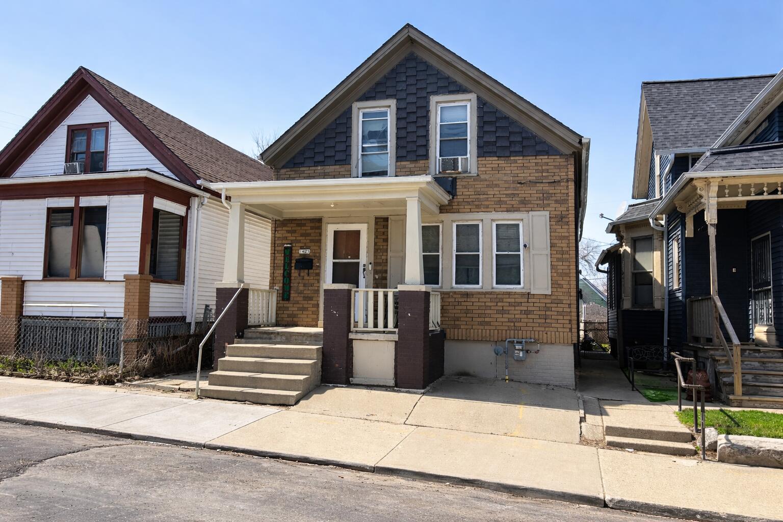1425 N 24th Pl Photo