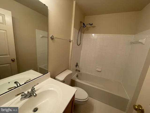 $3,000 | 23402 Winemiller Way, Clarksburg, MD 20871