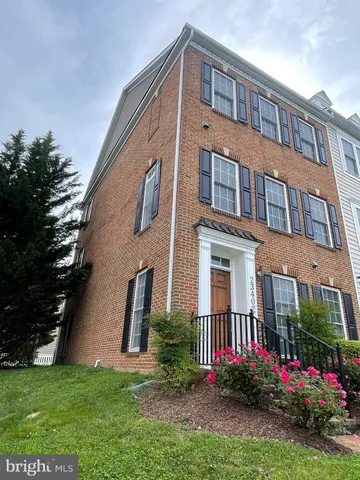 $3,000 | 23402 Winemiller Way, Clarksburg, MD 20871