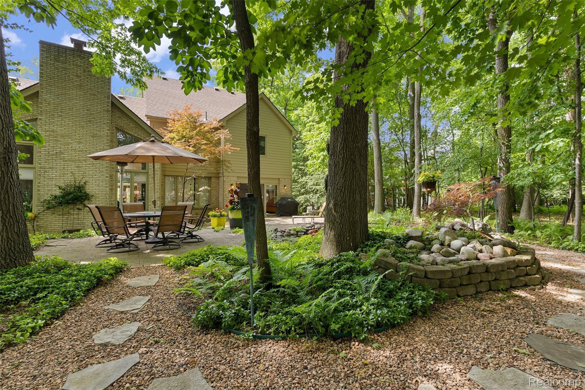 1710 Apple Ridge Court Rochester, MI 48306 - Photo 11 of 50 1710 Apple Ridge Ct-13.jpg