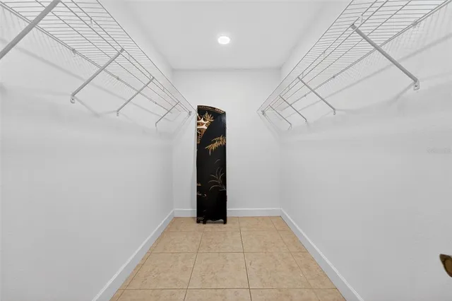 a view of entryway with white walls