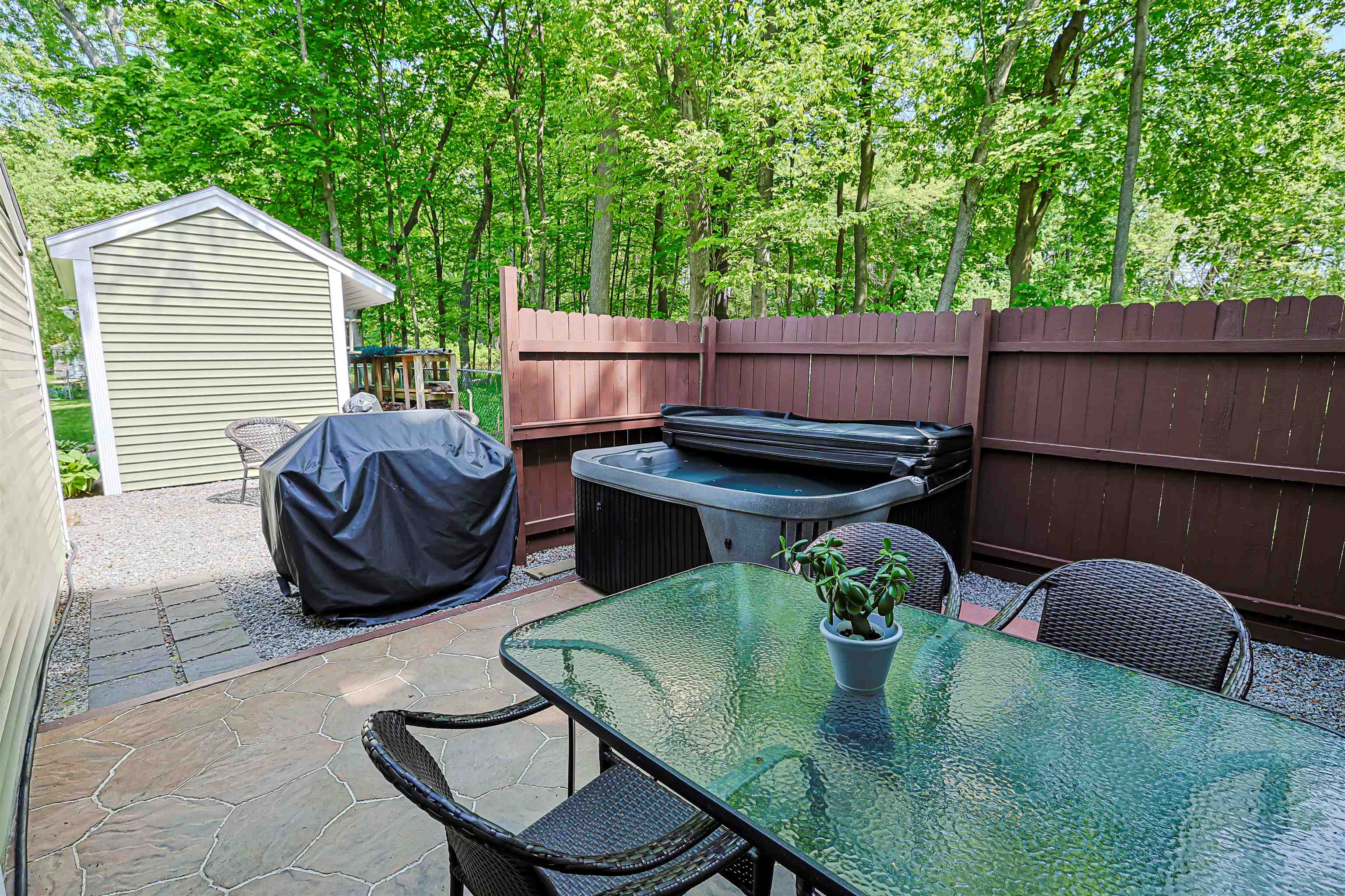 99 Knowlton Street Manchester, NH 03103 - Photo 28 of 35