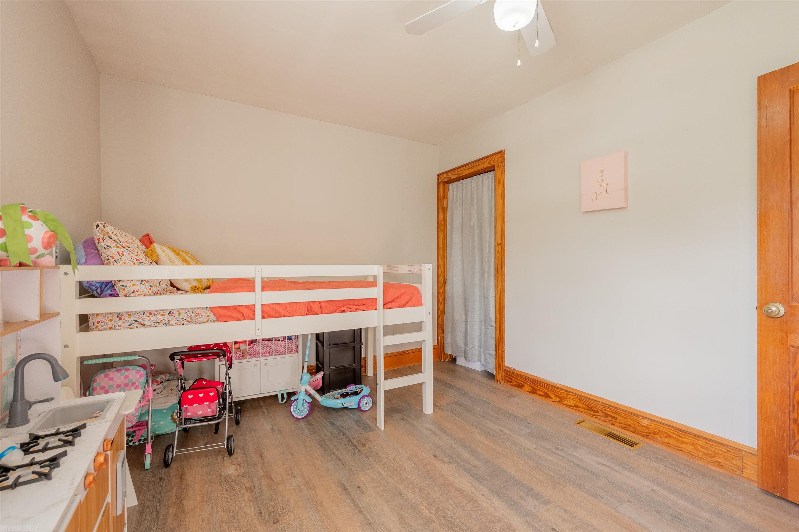 4765 Robinson Tract Road Pulaski, VA 24301 - Photo 23 of 77 Gallery Image 23