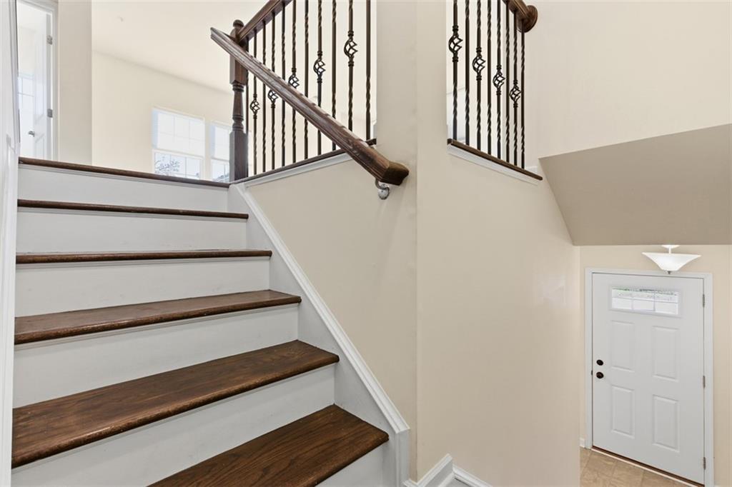 3001 Pointe View Drive Mars, PA 16046 - Photo 9 of 48 a view of entryway