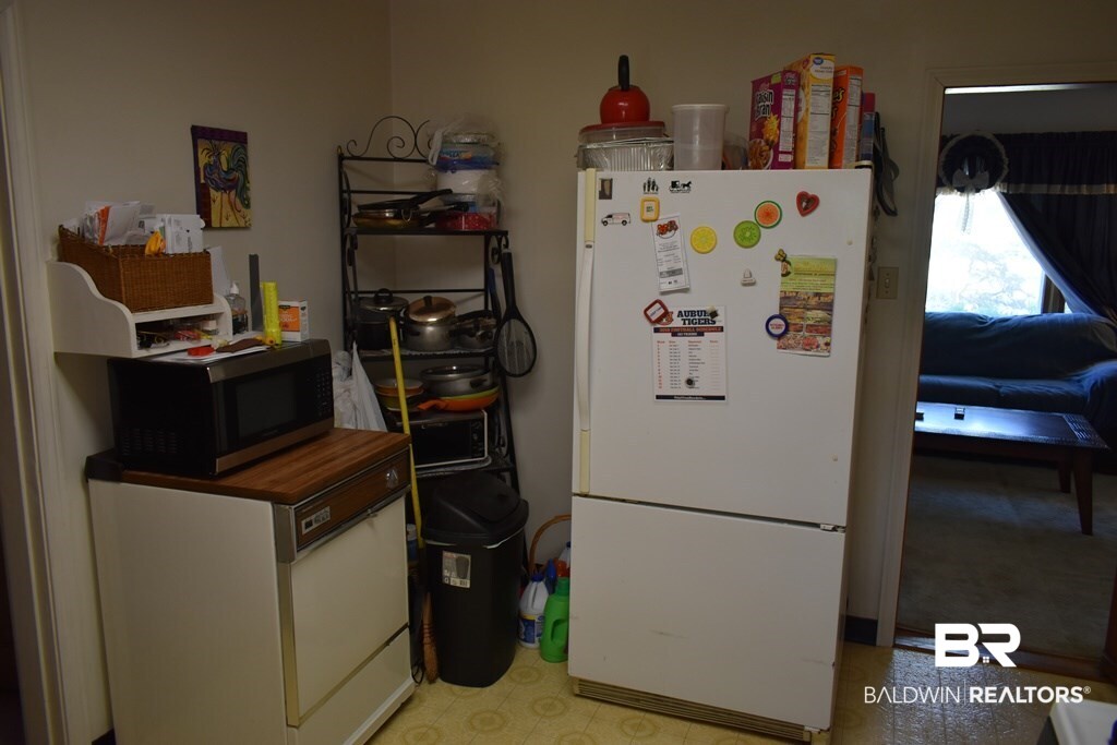 654 Grand Boulevard Mobile, AL 36611 - Photo 7 of 26