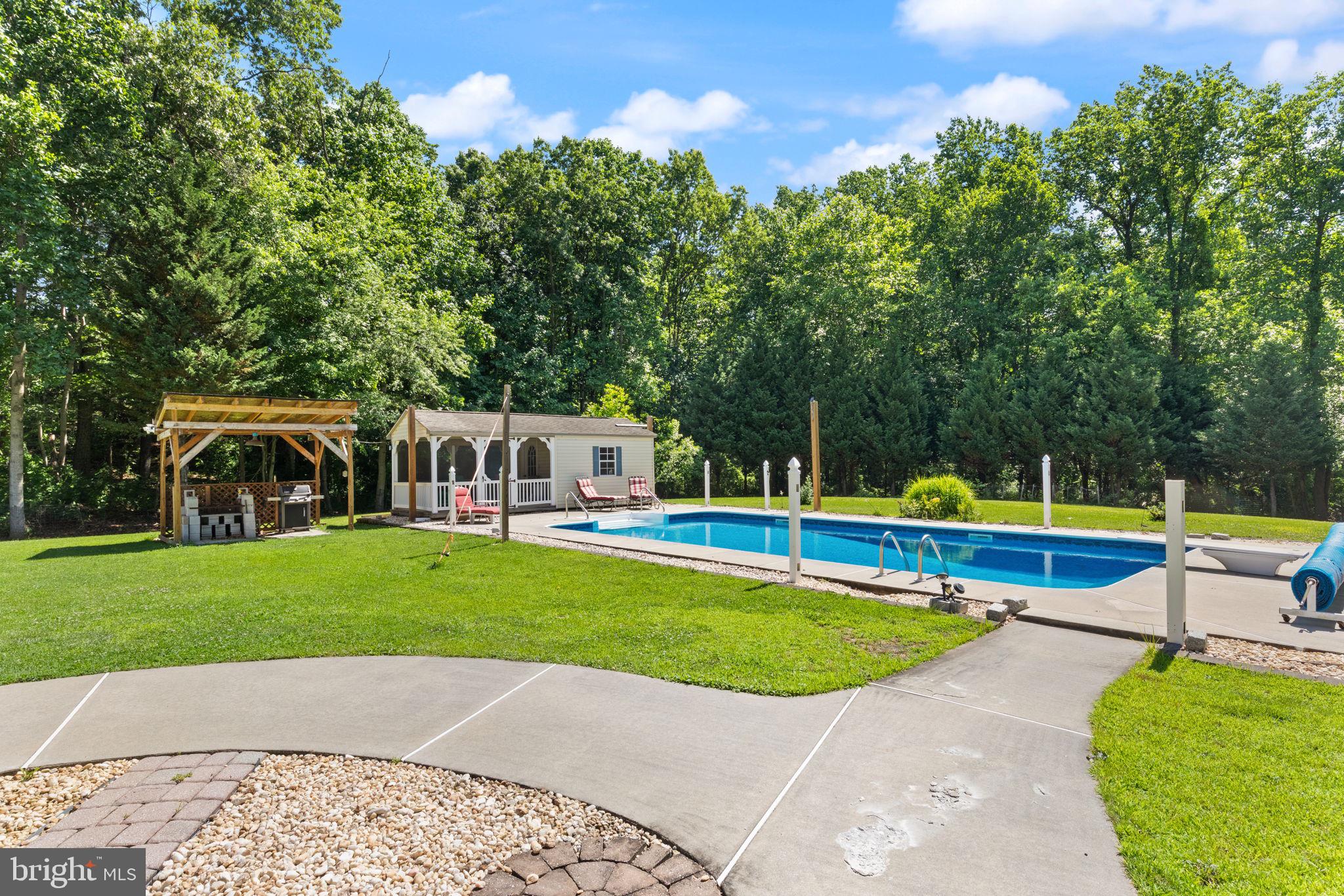32 Hamilton Lane Elkton, MD 21921 - Photo 6 of 40 Serene backyard oasis with pool.
