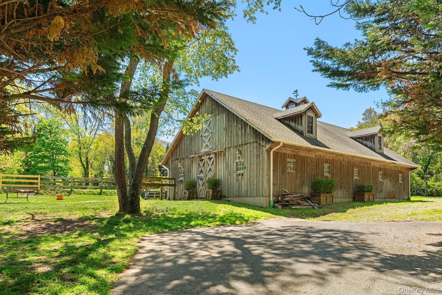 540 Chicken Valley Road Locust Valley, NY 11560 - Photo 18 of 23