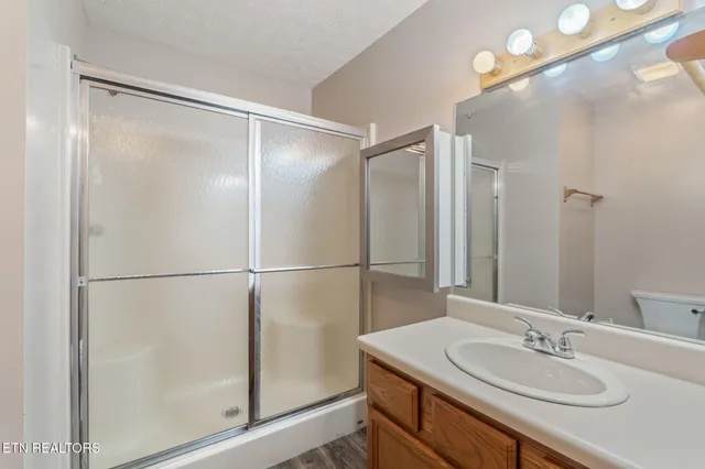 $459,900 | 367 Emory River Road, Harriman, TN 37748