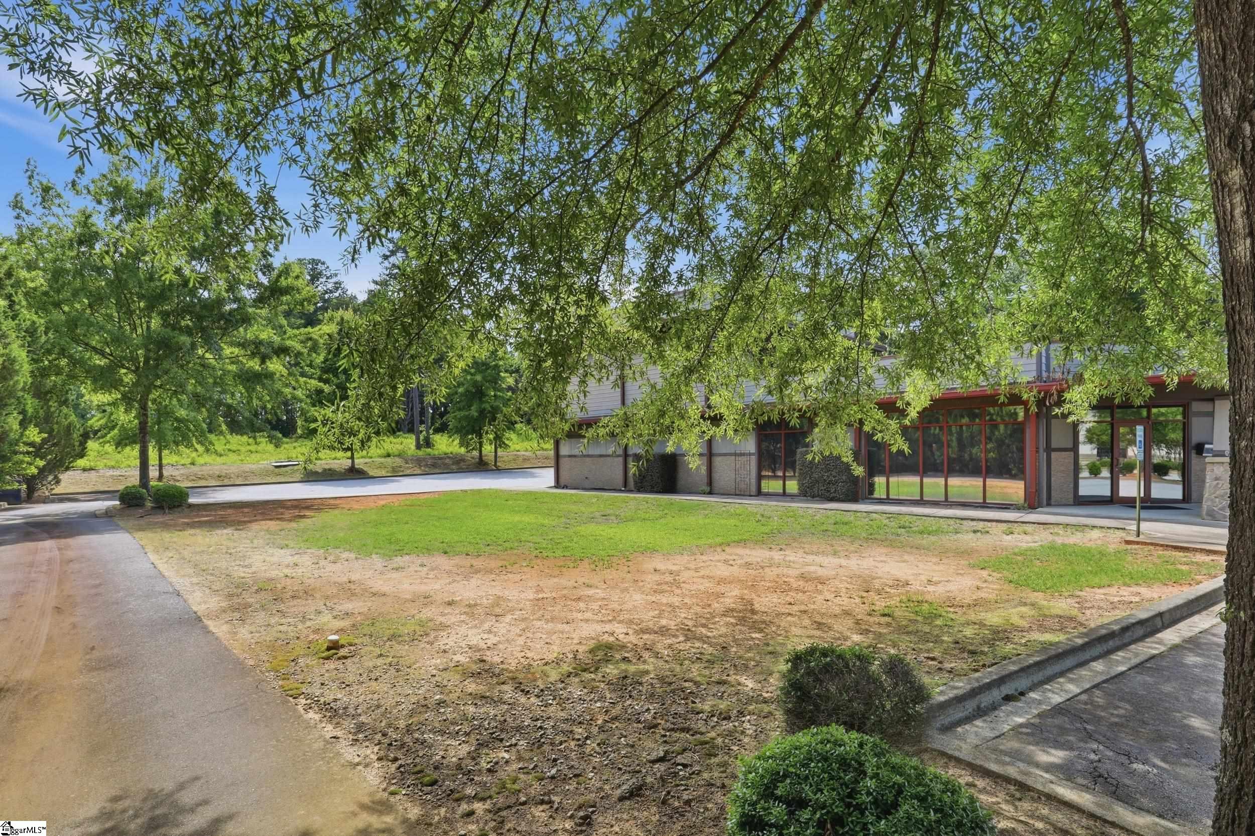 142 Mall Connector Road Greenville, SC 29607 - Photo 10 of 27