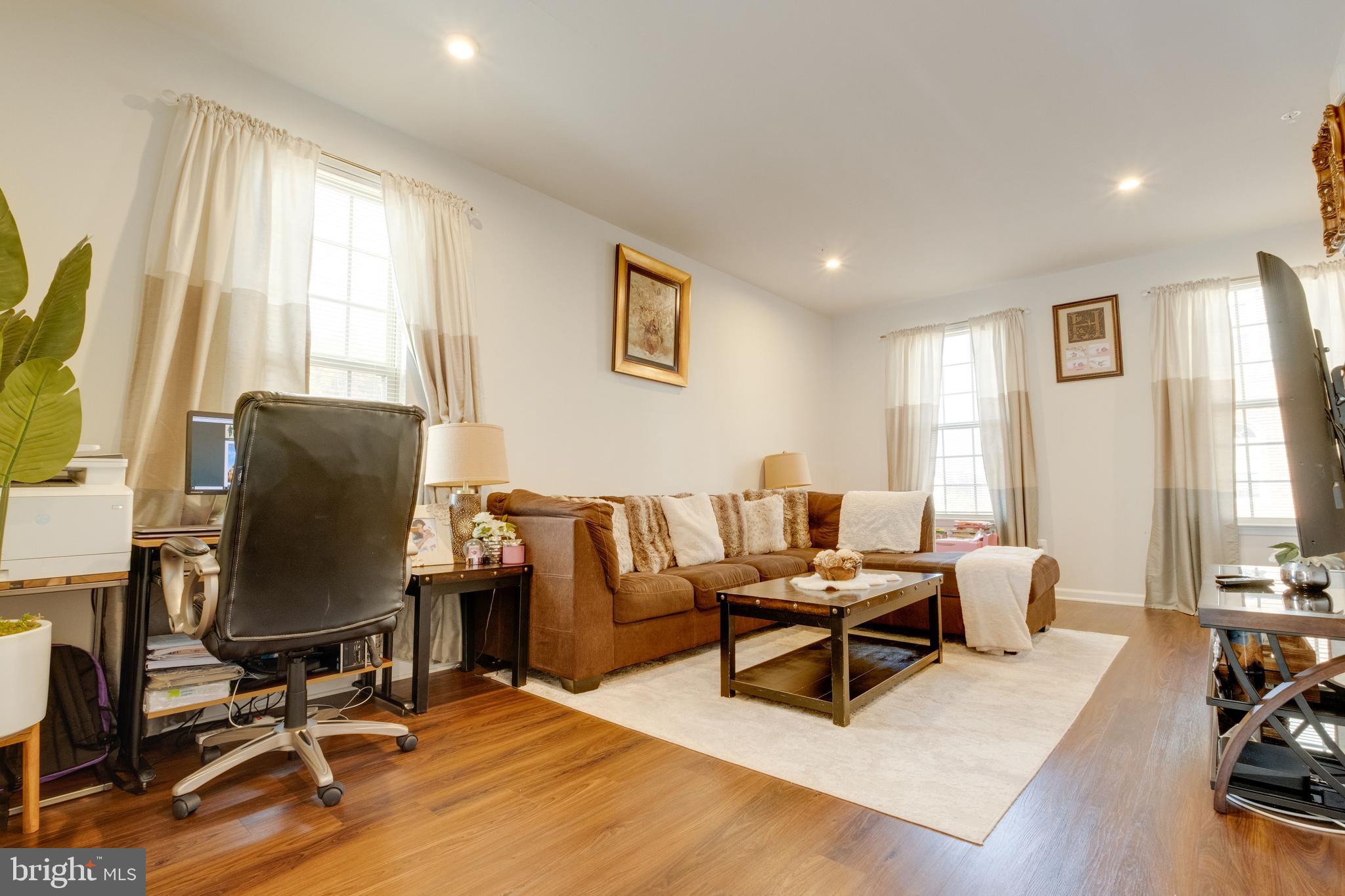 3120 Potters Hill Road Hanover, MD 21076 - Photo 9 of 29 Living Room