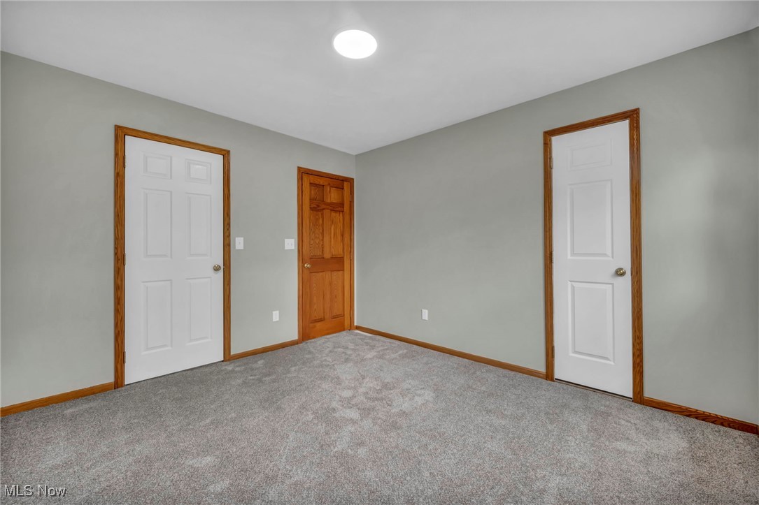 5925 Downs Road Northwest Warren, OH 44481 - Photo 21 of 32 Bedroom 2/5 upstairs