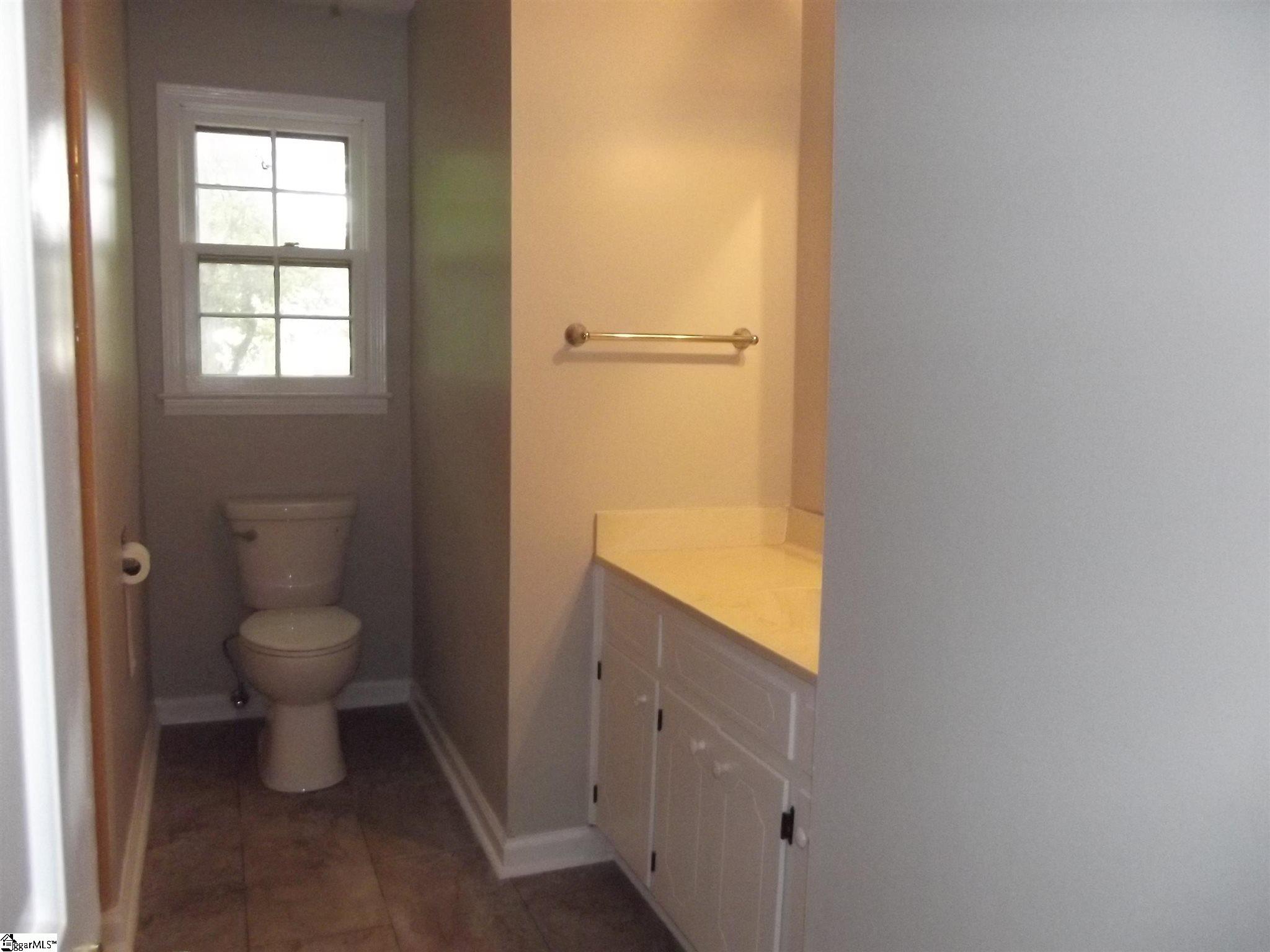 309 Cherry Hill Road Greenville, SC 29607 - Photo 14 of 36 Gallery Image 14